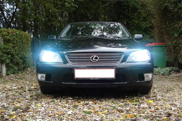 Lexus IS200 Sport *Solgt* billede 8