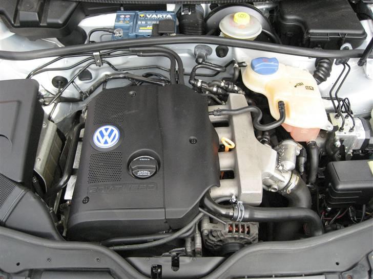 VW passat 1,8 20vT st.car so - Lækker motor, trækker godt billede 7