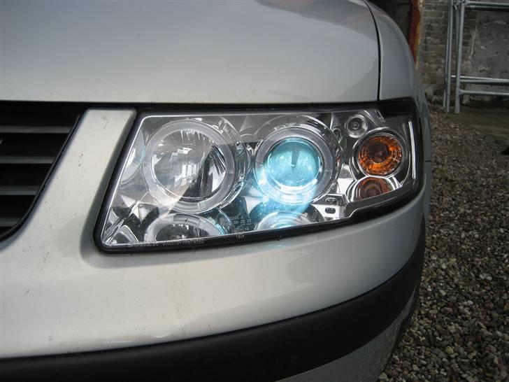 VW passat 1,8 20vT st.car so - xenon 10.000k billede 9