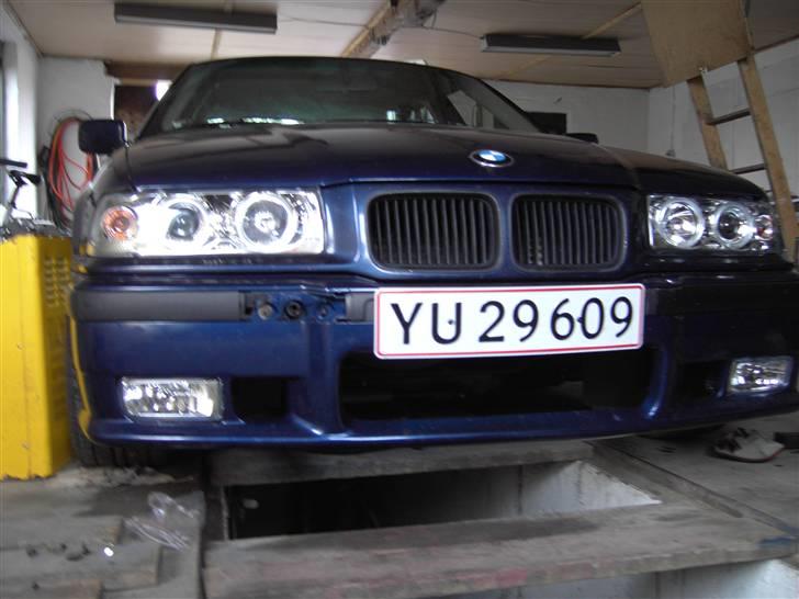 BMW 316i  - med de nye lygter  billede 10