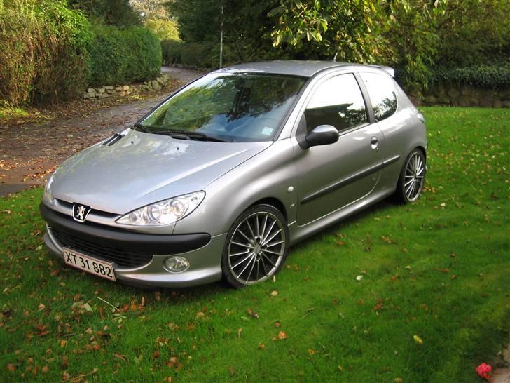 Peugeot 206 billede 1