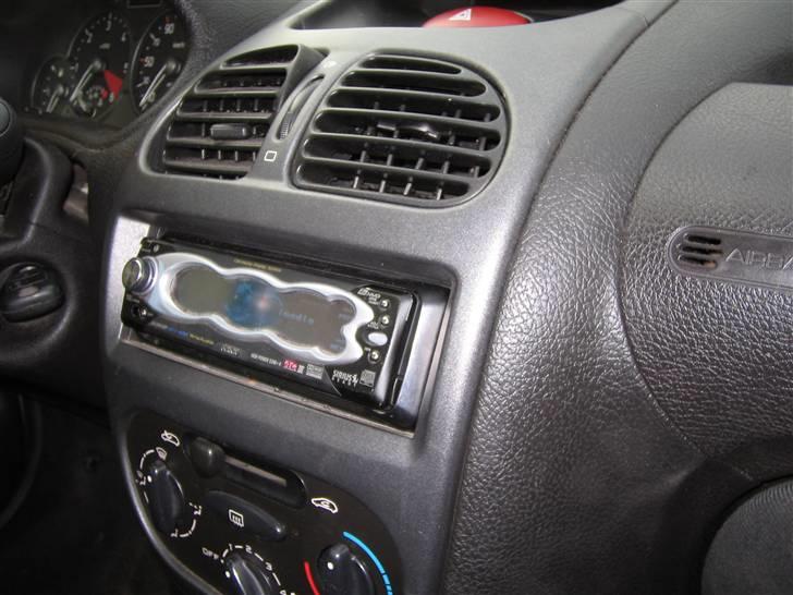Peugeot 206 - clarion med turch skærm   billede 4