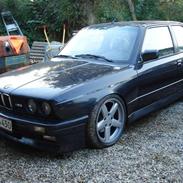 BMW M3 E30 (solgt)
