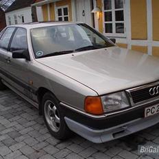 Audi 100 -SOLGT-