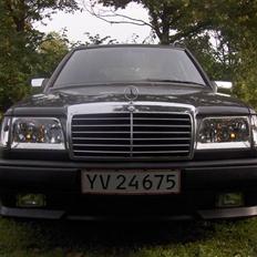 Mercedes Benz 300TD W124 