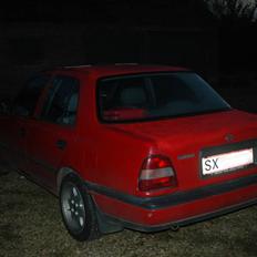 Nissan Sunny SKROTTET