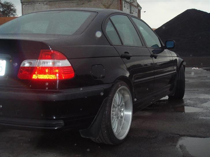 BMW 318I E46 SOLGT billede 5