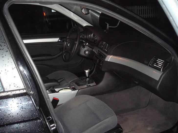 BMW 318I E46 SOLGT billede 10