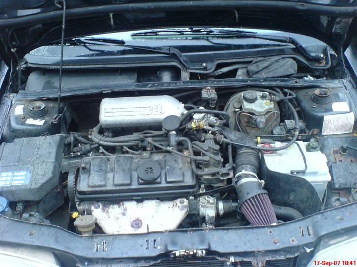 Peugeot 106 Rally Solgt - Motoren. Den virker meget godt på sådan en lille bil billede 16