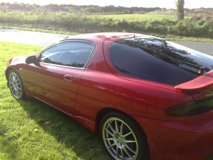 Mazda MX 3 1.6 (solgt) billede 5
