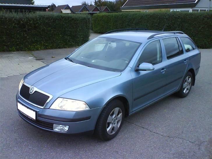 Skoda Octavia Combi Ambiente  billede 1