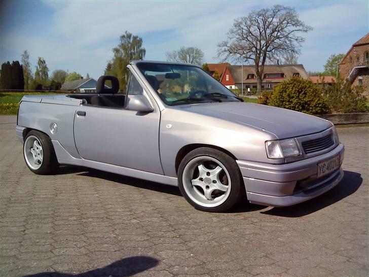 Opel Corsa A Cab - med nye fælge :D billede 1