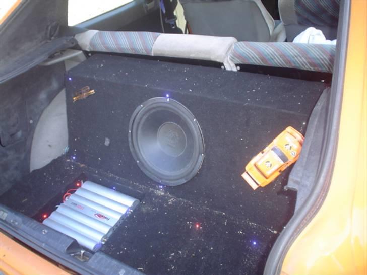 Opel kadett e 2,0 16v solgt - ikke færdig i nu mangler lige hathylden billede 1