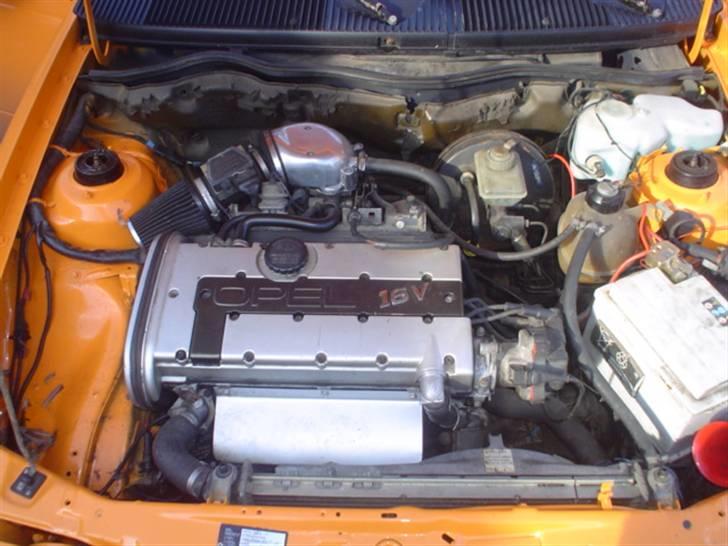 Opel kadett e 2,0 16v solgt billede 7