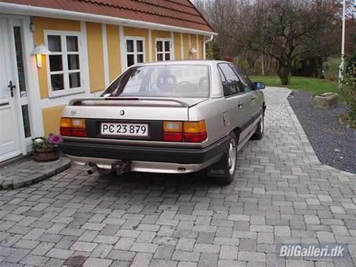 Audi 100 -SOLGT- billede 3
