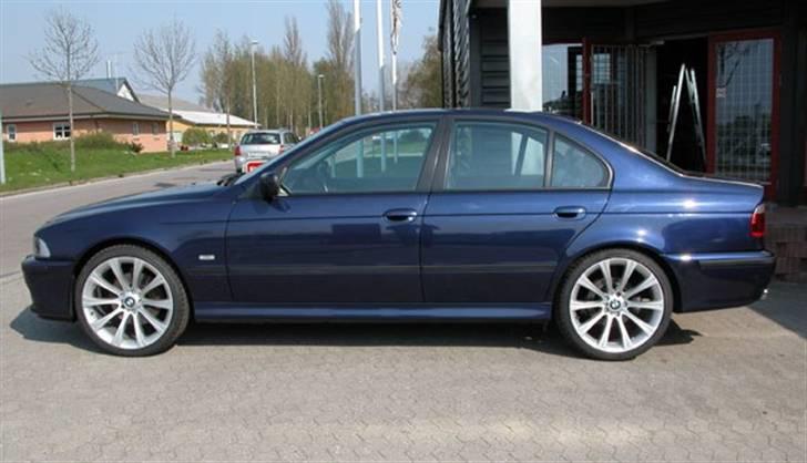 BMW 540i billede 2