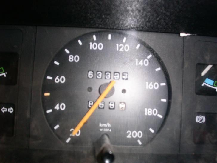 Opel Ascona C... Arbejdshesten - Der gemmer sig kun et 1 tal foran tallet her. Bilen er ejet af en gammel dame helt fra ny.. billede 5