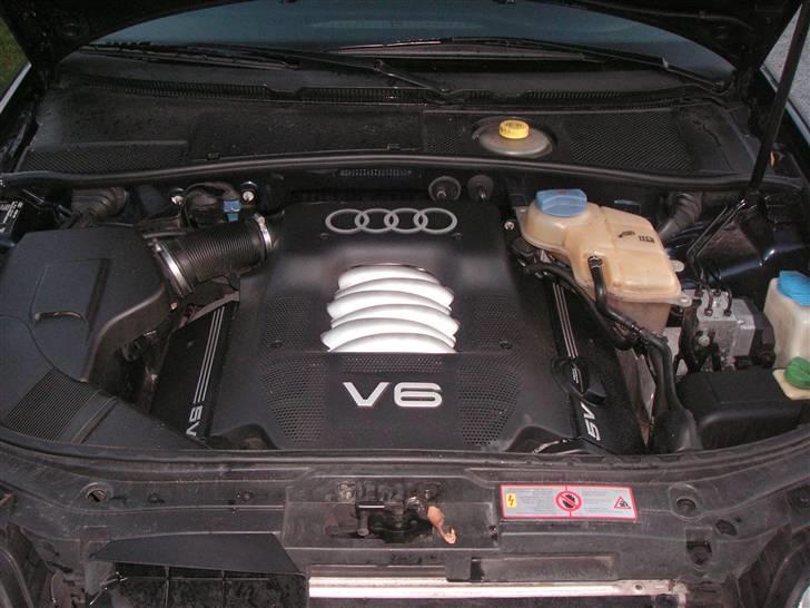 Audi A6 2,8 V6 SOLGT billede 17