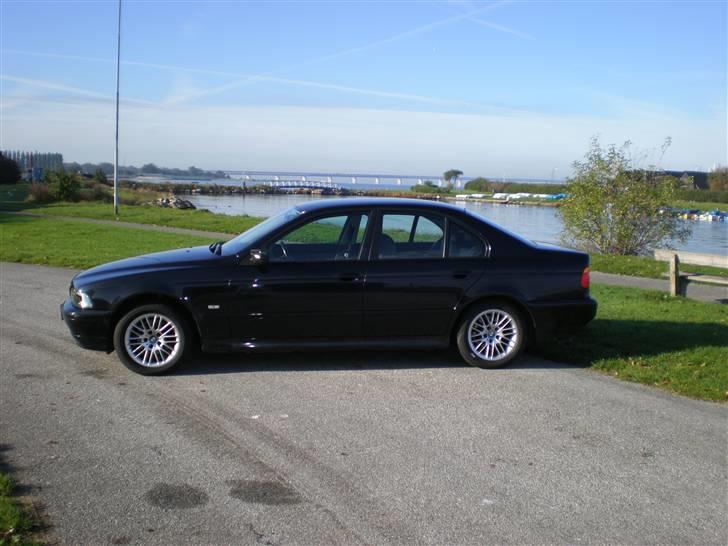 BMW 525 E39--SOLGT-- billede 2