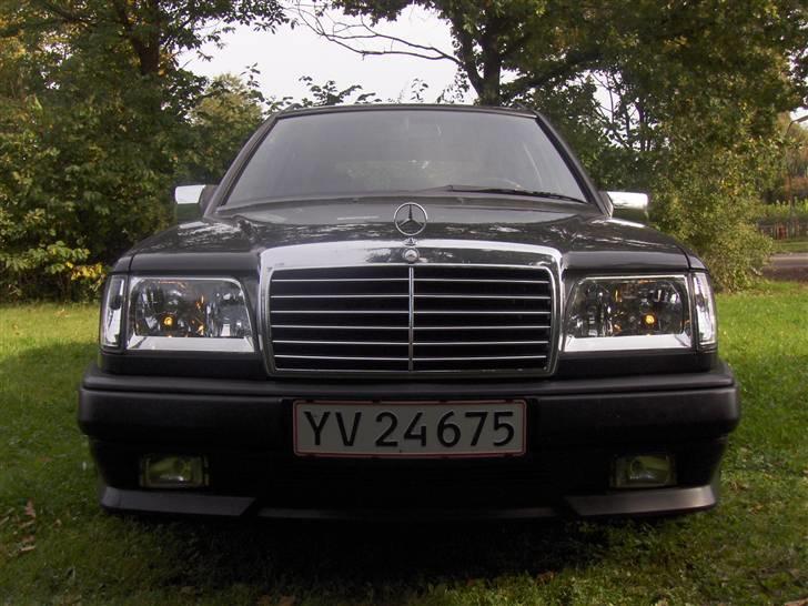 Mercedes Benz 300TD W124  billede 1