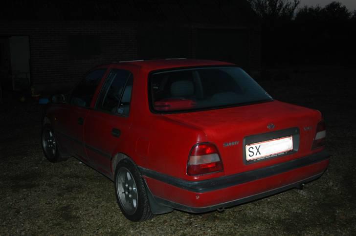 Nissan Sunny SKROTTET billede 3