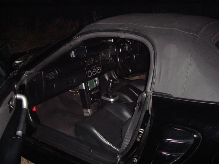 Toyota MRS - lidt af kabinen billede 18