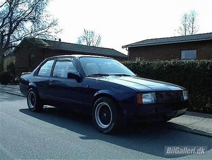 Opel Rekord E1 - 2 dørs! billede 3