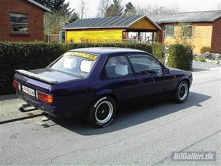 Opel Rekord E1 - 2 dørs! billede 5