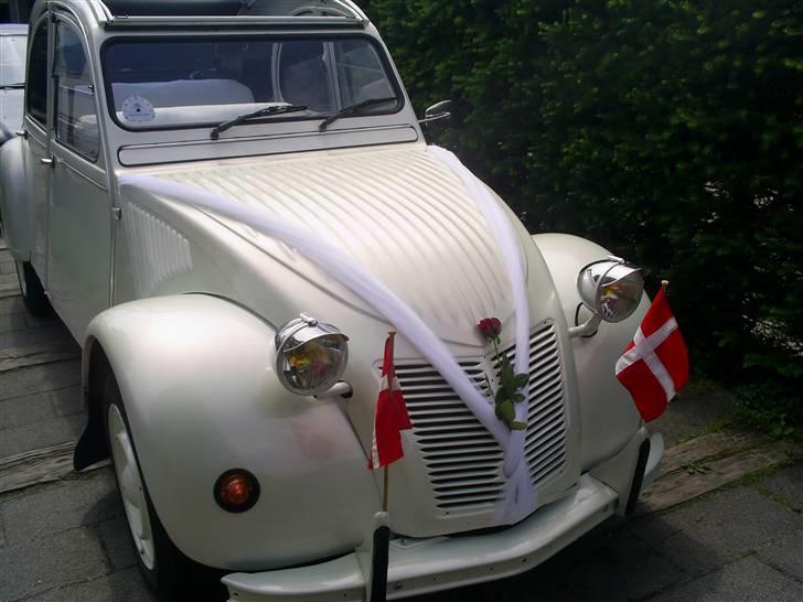 Citroën 2 cv 6 - så er brudekarret klar til at køre billede 1