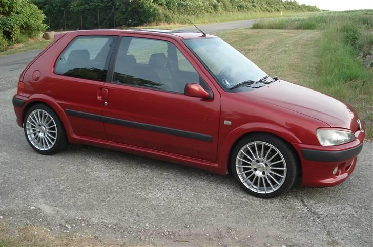 Peugeot 106 1,6 GTI  SOLGT billede 2