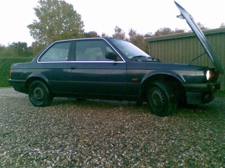 BMW 320i  ***SOLGT*** - Bedre billeder kommer når jeg finder mit Digicam billede 9