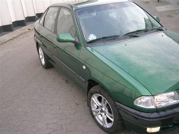 Opel Astra Sedan Comfort --SOLGT-- billede 4