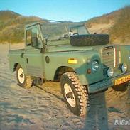 Land Rover 88"