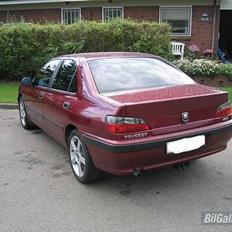 Peugeot 406