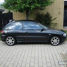 Mitsubishi Colt 1.6 GLXI 16v