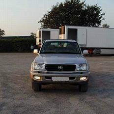 Toyota Landcruiser VX 100