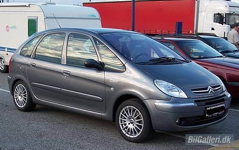 Citroën picasso 1,6i  prestige cl billede 1