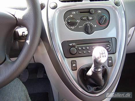 Citroën picasso 1,6i  prestige cl billede 7