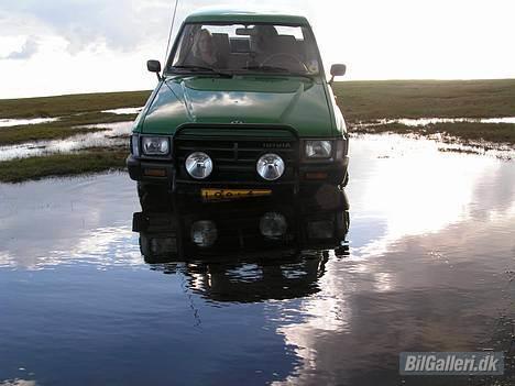 Toyota HiLux 4x4 billede 1