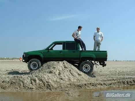 Toyota HiLux 4x4 - En lille tur på stranden.... billede 3