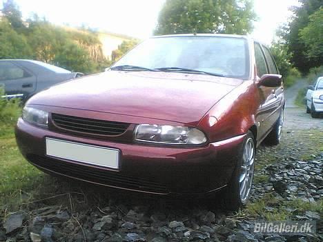 Ford Fiesta - Fiestaen med de gamle felgene på billede 4