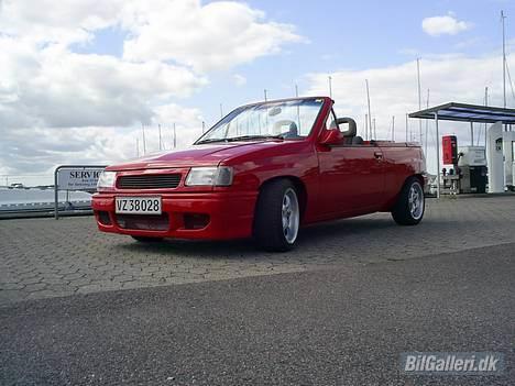 Opel Corsa a Cabriolet - Så skulle den lige en tur på "Havnen" billede 4