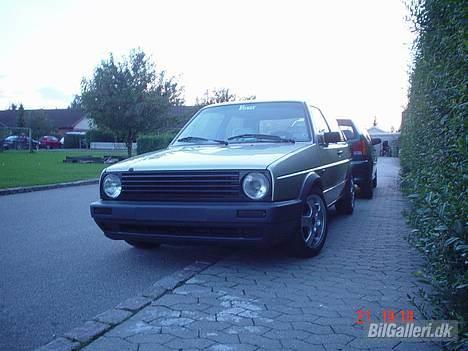 VW golf 1,8 cl SOLGT! billede 2