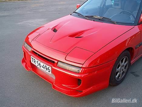 Mazda 323F  billede 2