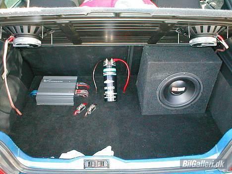 Peugeot 306 XS [Solgt] - Entertaintmentcenter ekstra Alpine forstærker kommer snart. ($$$) billede 5