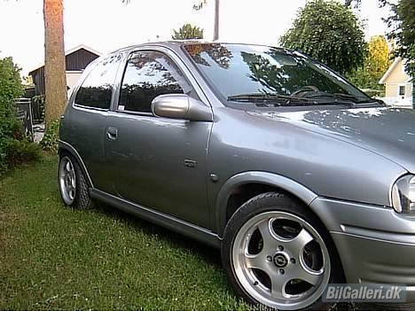 Opel CORSA B GSI billede 3