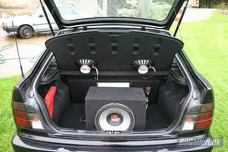 BMW E36 316i Compact>>SOLGT<< - ALT i JBL siger vist sig selv. billede 8