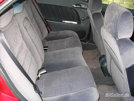 Alfa Romeo 156 SOLGT - Kig ind i bilen bag i billede 6