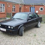 BMW e30 320i   *SOLGT!!*