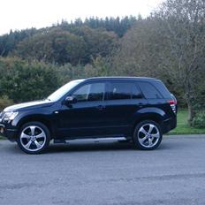 Suzuki Grand Vitara 2,0 GLX 20"